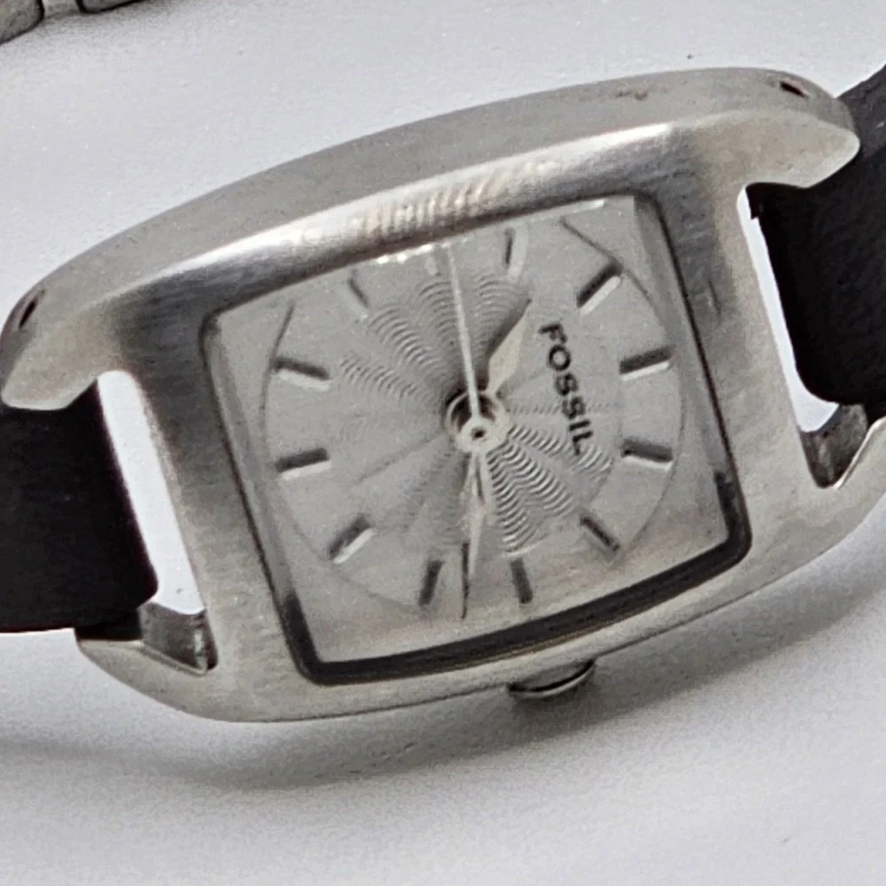 Fossil ES-1645 Women Watch 17mm Rectangle Dial Silver Tone
